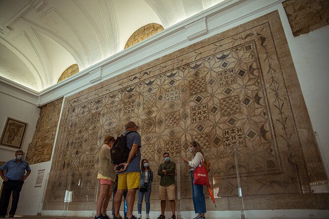 guided-tour-of-the-mosque-cathedral-and-the-alcazar-of-the-christian-monarchs