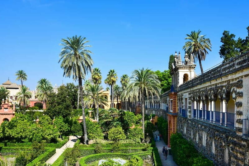Guided Tour of the Royal Alcázar of Seville in a Small Group - Key Points