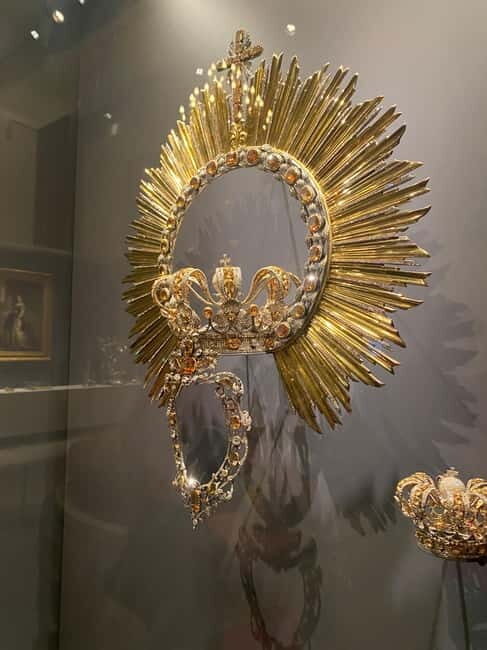 Guided Tour of The Royal Collections Gallery - Is It Worth the Price?
