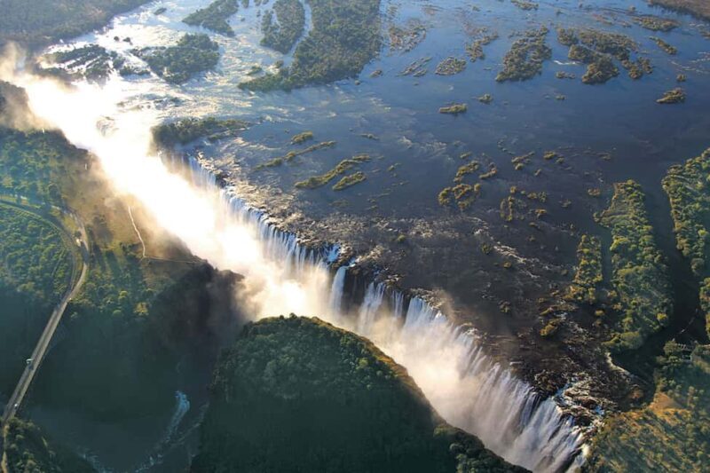 GUIDED TOUR OF THE VICTORIA FALLS ON THE ZAMBIAN SIDE - Practical Tips for Travelers