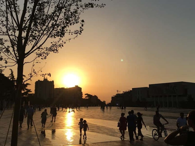 GUIDED TOUR OF TIRANA - Key Points