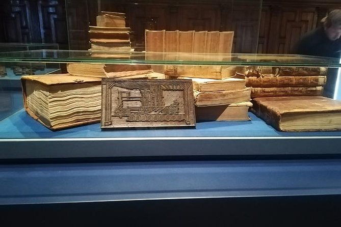 guided-tour-of-venice-wonders-including-correr-museum-empress-sisi-apartments