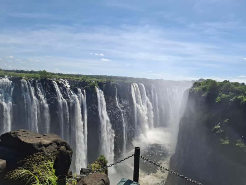 Guided tour of Victoria Falls and safari in Chobe Park - In-Depth Review of the Tour