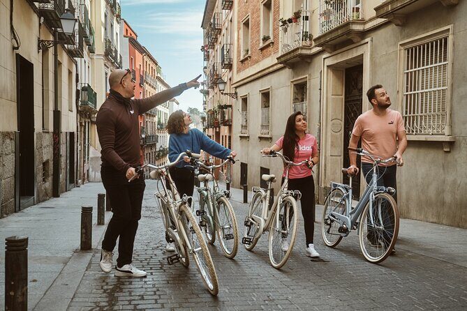 Guided tour on a Vintage Bike through Madrid - FAQ