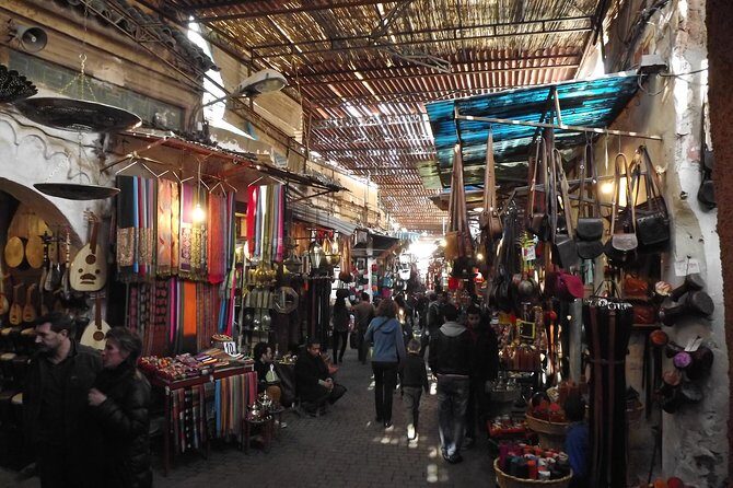 Guided tour: Secret Garden and the great souk of Marrakech. - Practical Details and Comfort