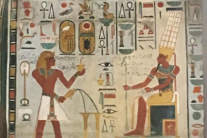 Guided Tour to Giza pyramids Sphinx and Egyptian museum - Exploring the Egyptian Museum