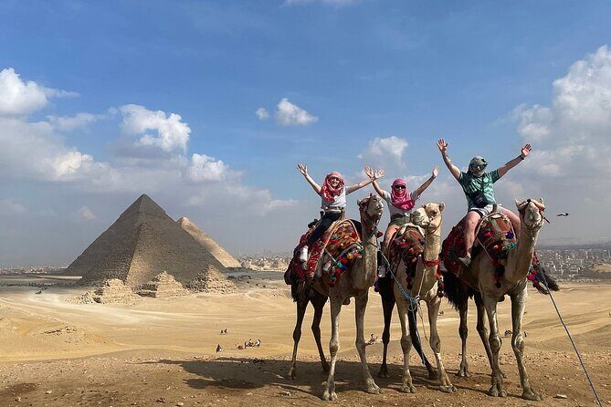 Guided Tour to Giza Pyramids ,Sphinx, Camel & inside the pyramids - Who Will Love This Tour?