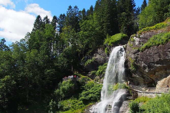 guided-tour-to-hardanger-fjord-waterfalls-and-ferry-crossing