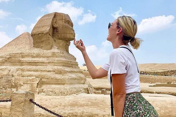 Guided tour to Pyramids of Giza, Sakkara & Memphis: Private Tour with Lunch - Is This Tour Right for You?