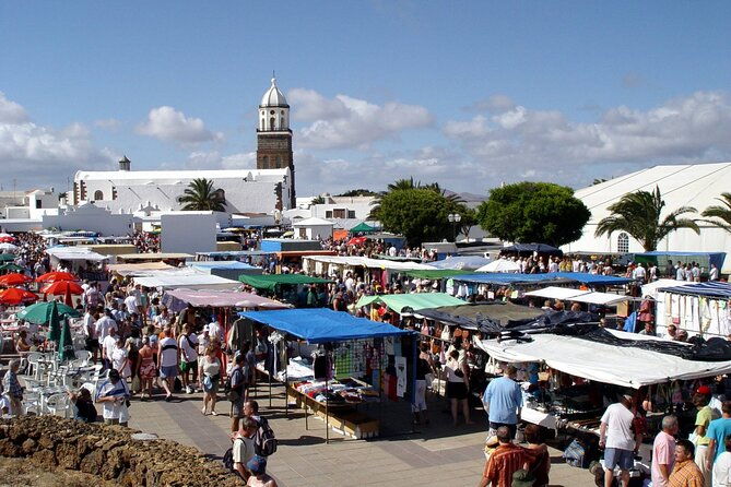 guided-tour-visit-to-teguise-street-market