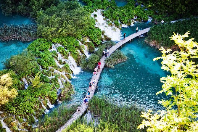 guided-transfer-from-split-to-zagreb-with-plitvice-lakes-stop