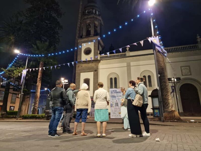 Guided visit and mysteries in San Cristóbal de La Laguna with a sweet treat. - Visiting La Laguna Cathedral