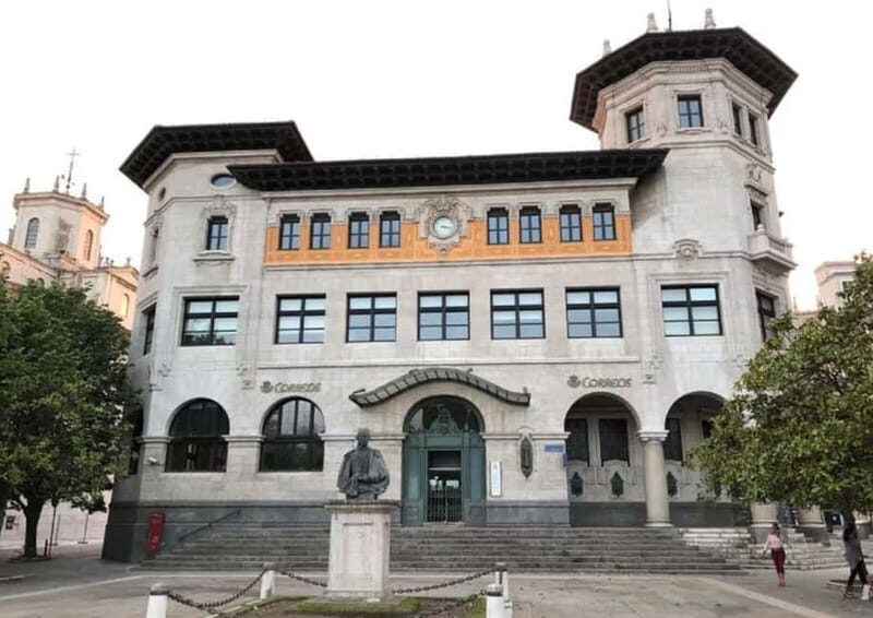 Guided visit in English around downtown Santander - Authentic Insights from Reviews