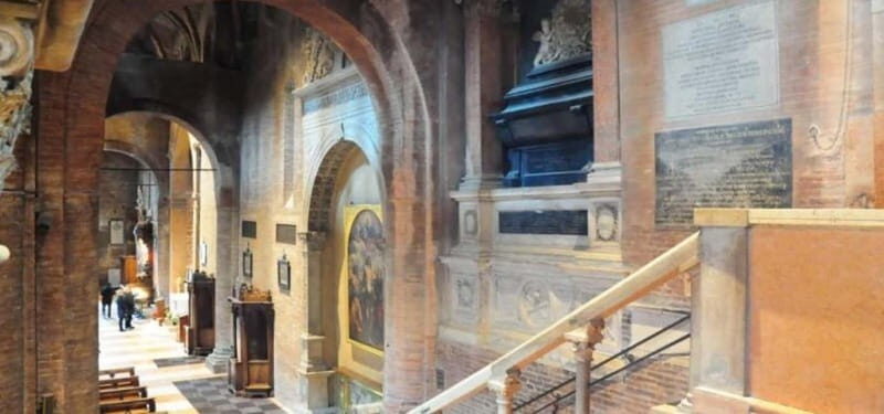 Guided visit to Modena Cathedral: a film in stone - Discovering Modena Cathedral: A Masterpiece in Stone