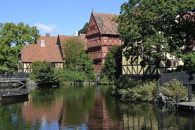 guided-walking-tour-in-aarhus
