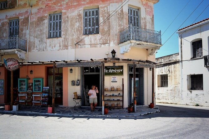 guided-walking-tour-in-athens