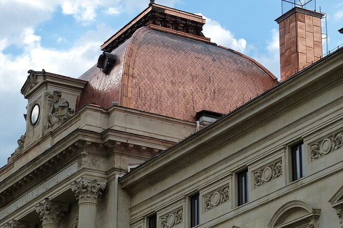 guided-walking-tour-in-bucharest