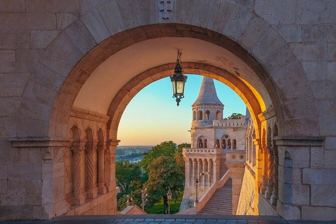guided-walking-tour-in-budapest