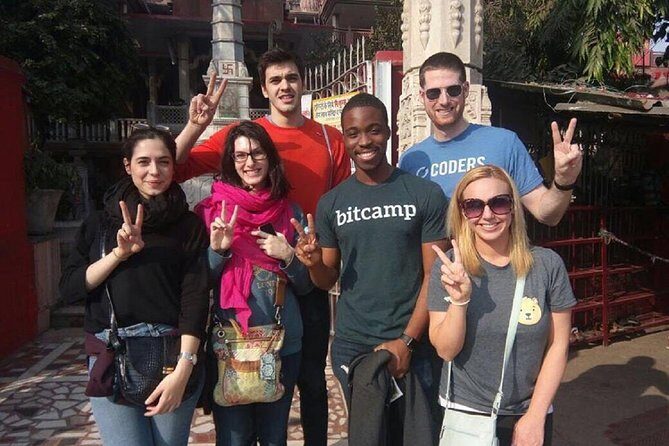 Guided Walking Tour of Old Delhi with Food Tasting - The Itinerary in Detail: What to Expect