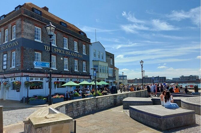 guided-walking-tour-of-portsmouth