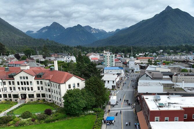 guided-walking-tour-of-sitka-historic-downtown