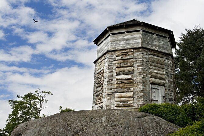guided-walking-tour-of-sitka-historic-downtown