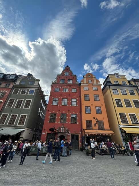 Guided Walking Tour of Stockholm's Gamla Stan - An In-Depth Look at the Tour Experience