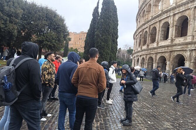 guided-walking-tour-of-the-colosseum