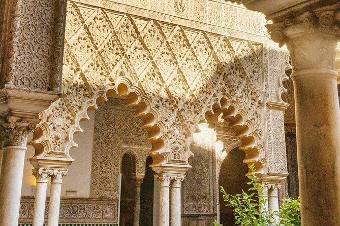 guided-walking-tour-of-the-royal-alcazar-of-seville