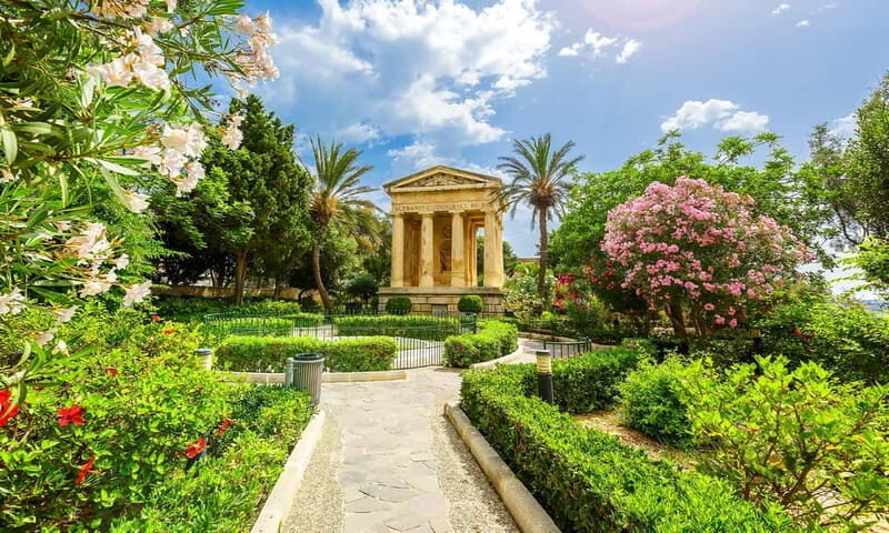 Guided Walking Tour of Valletta with Licenced Guide - Exploring Valletta: An In-Depth Review