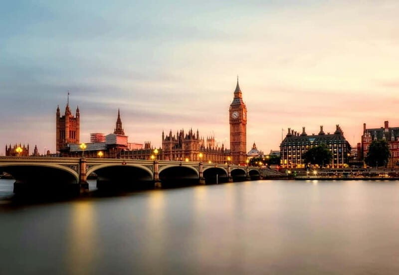 Guided Walking Tour - Tower Bridge to Buckingham Palace - A Closer Look at the Experience