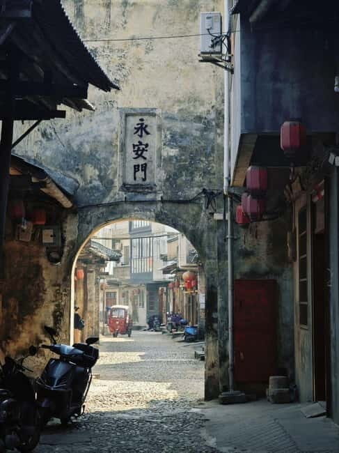 Guilin: 1-Day Iconic Landmarks & Cultural Tour - FAQs