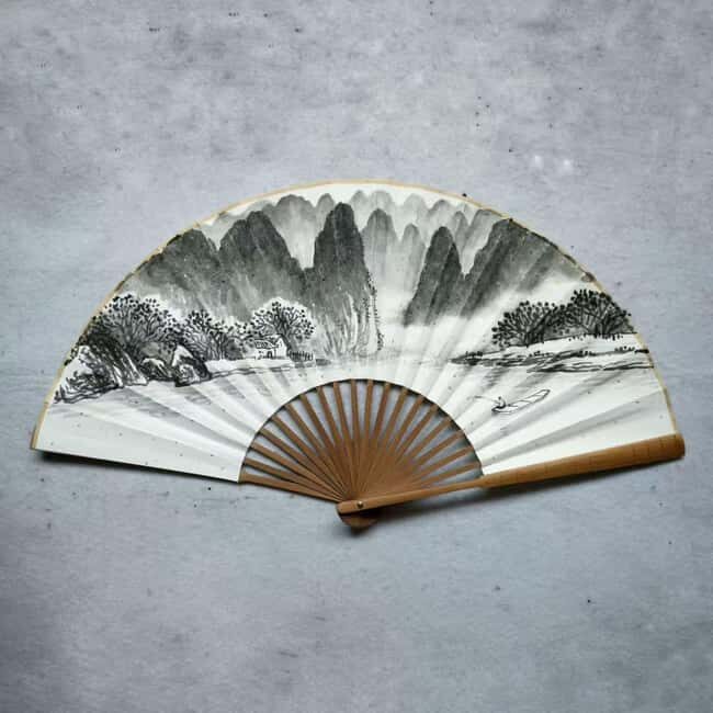 Guilin: Chinese Calligraphy and Chinese-Style Fan Painting - Who Will Enjoy This Experience?