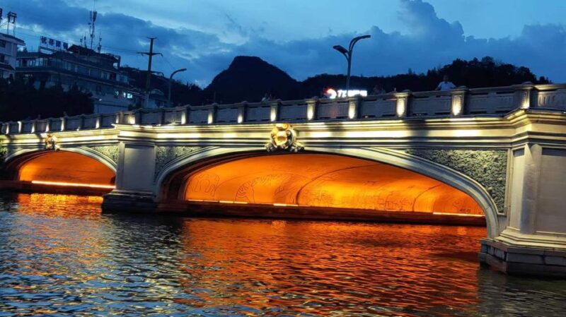 guilin-four-lakes-night-cruise-with-round-trip-transfer