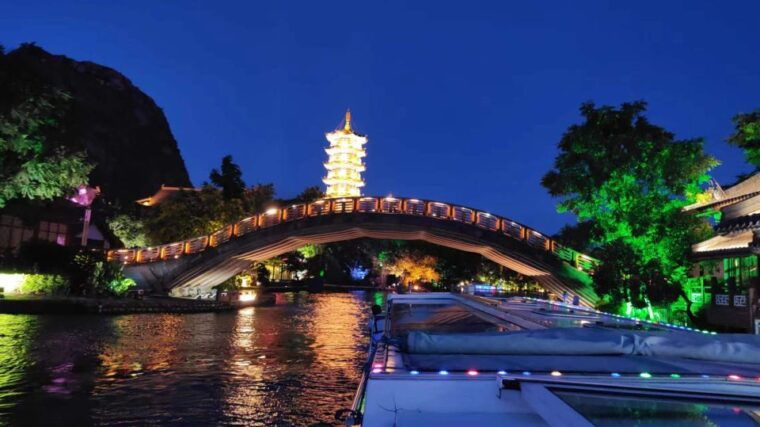 guilin-four-lakes-night-cruise-with-round-trip-transfer