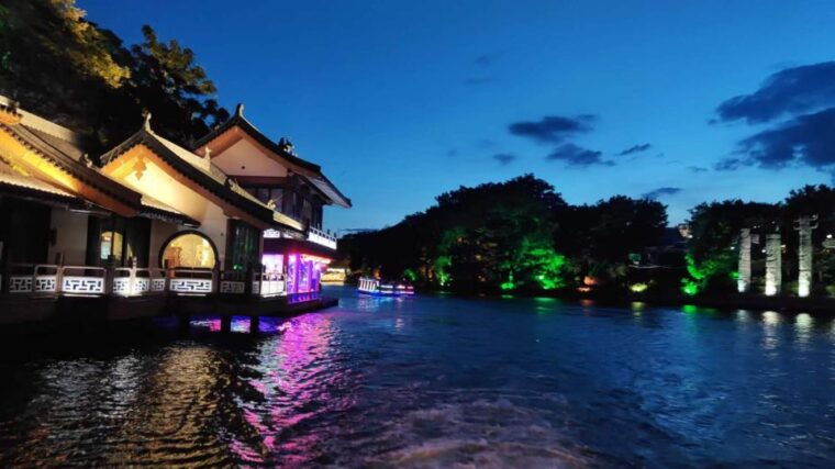 guilin-four-lakes-night-cruise-with-round-trip-transfer