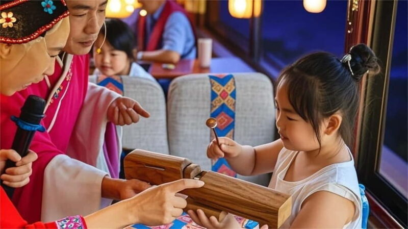 Guilin Night Tour: Four Lakes Cruise on Opera Boat - Key Points