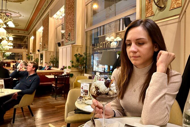 guilty-pleasures-a-budapest-dessert-coffee-house-tour