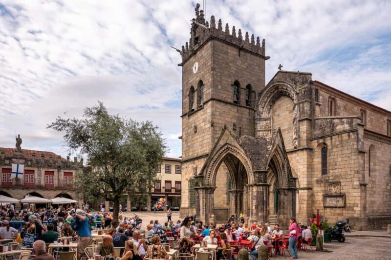 Guimarães: Private Flexible Walking Tour in Historic Center - Key Points