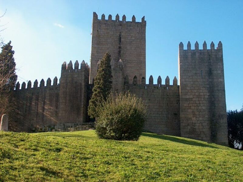 guimaraes-tour4hours-from-oportocity-tour-half-day-trip