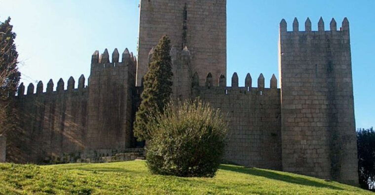 guimaraes-tour4hours-from-oportocity-tour-half-day-trip