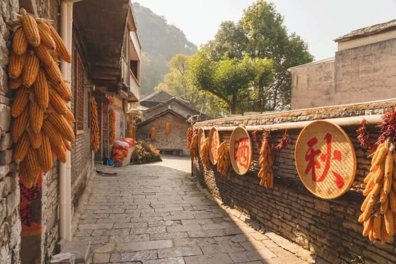 Guiyang: Dragon Palace & Tianlong Tunbao Private Day Tour - A Closer Look at the Tour Experience