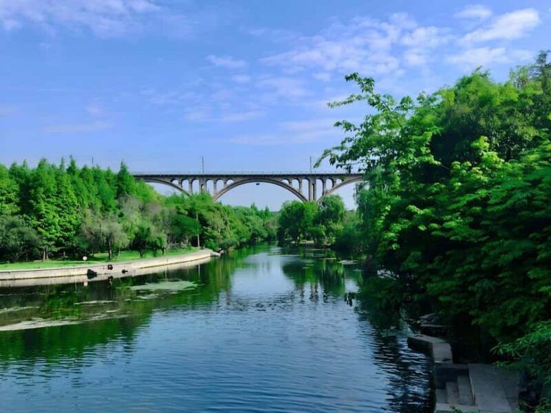 Guiyang: Yelang Valley & Huaxi Shili River Beach Tour - A Close Look at the Tour Experience