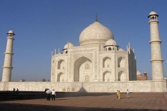 GURUGRAM To Taj Mahal Private Tour 02 Days - Key Points