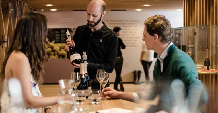 gusbourne-wine-tasting-2pm