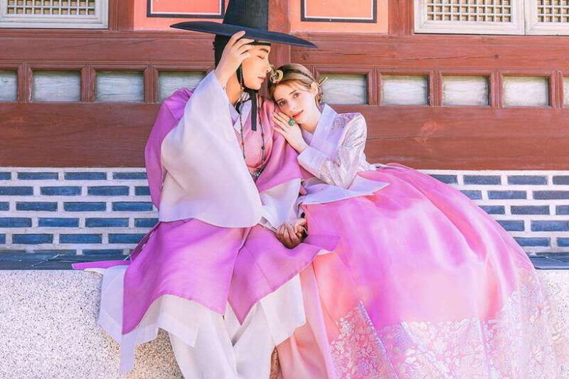 gyeongbokgung-hanbok-experience-at-hanboknam