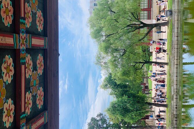 Gyeongbokgung Unveiled: A Tour with an Former Official Guide - FAQ