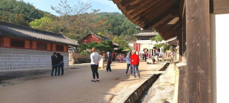 gyeongbuk-day-trip-omija-ssamjang-making-mungyeong-trek
