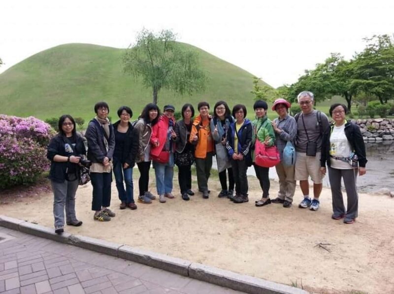 Gyeongju: Walking Tour with a Licensed 5th-Gen Local Guide - Why This Tour Works for Different Travelers
