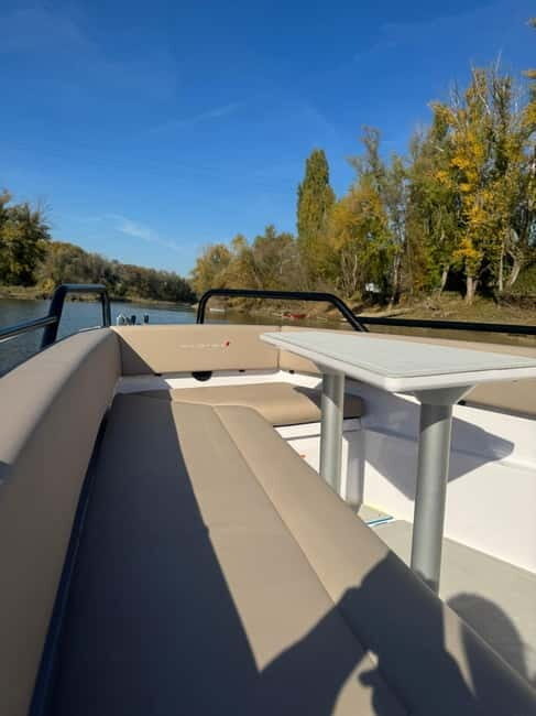 Gyr: 2-Hour Private Boat Sightseeing Tour - Detailed Itinerary & Its Significance